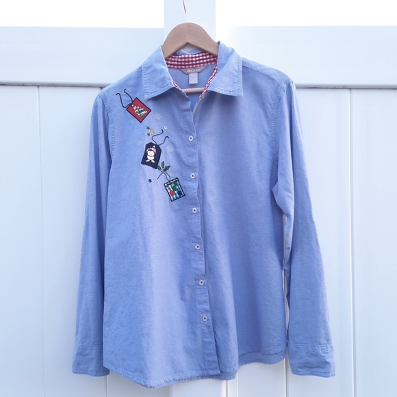 Gift Tag Christmas Button Down Top by White Stag |  L 12/14 - Picture 1 of 14